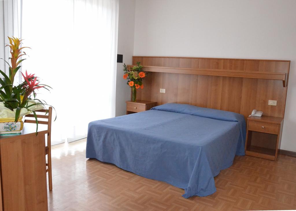 Hotel Aspe Bibione Phòng bức ảnh