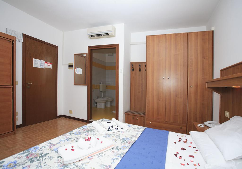 Hotel Aspe Bibione Ngoại thất bức ảnh